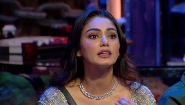 Sana Makbul faces questioning regarding her friendship in Bigg Boss